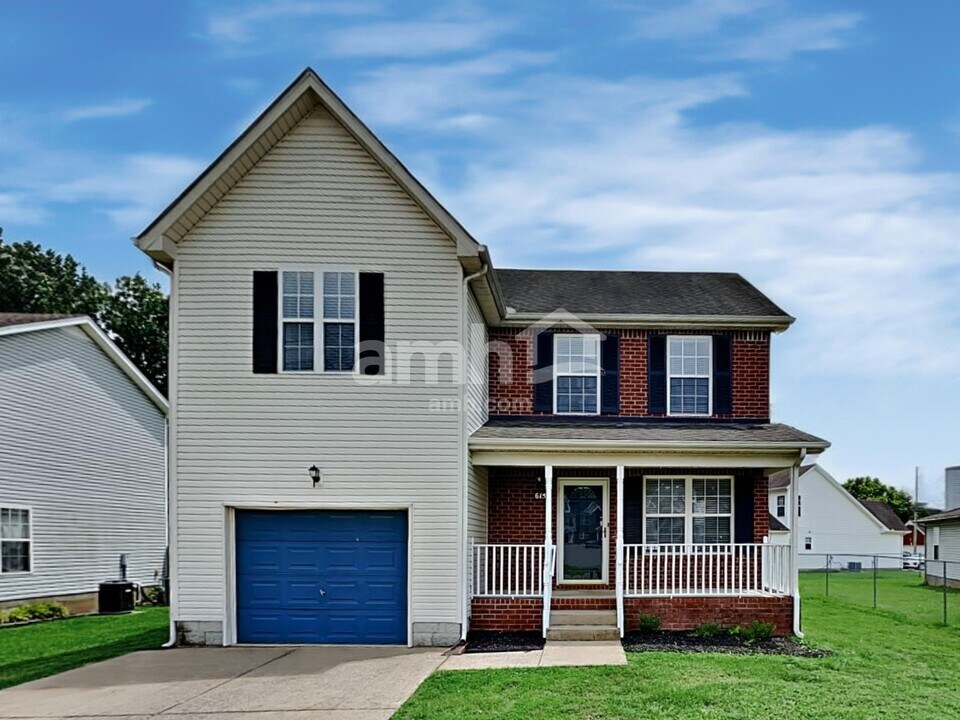 615 Glen Valley Trl in Smyrna, TN - Building Photo