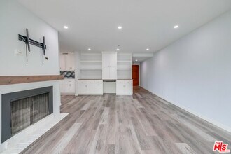 230 S Catalina Ave in Redondo Beach, CA - Building Photo - Building Photo