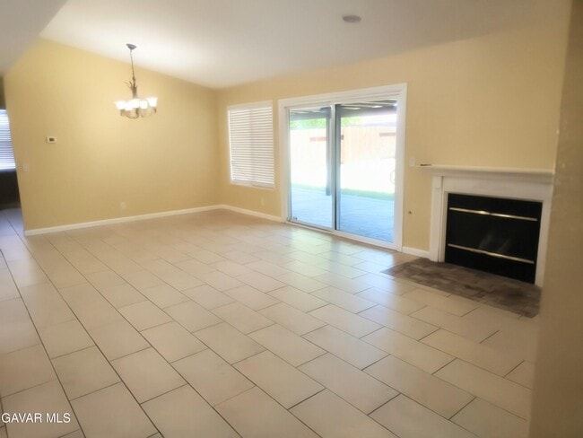 37734 Tackstem St in Palmdale, CA - Building Photo - Building Photo