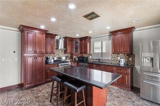 3580 Teton Hills St in Las Vegas, NV - Building Photo - Building Photo