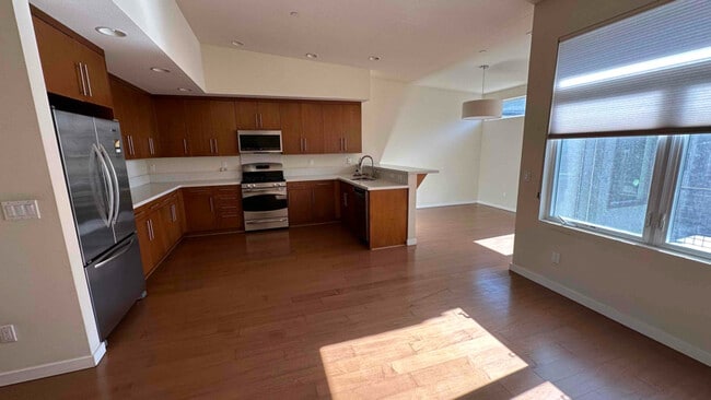 3291 Berryessa St in Palo Alto, CA - Foto de edificio - Building Photo