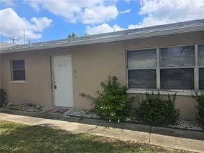 3815 SE 15th Pl in Cape Coral, FL - Building Photo - Building Photo
