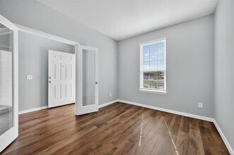 10831 Fall Mill Dr in Houston, TX - Building Photo - Building Photo