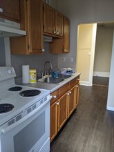 211 N Bedford St-Unit -Apt 2 in Carlisle, PA - Building Photo - Building Photo