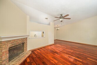 249 Whetherbine Way E in Tallahassee, FL - Building Photo - Building Photo
