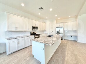 2228 E Isaiah Ave in Gilbert, AZ - Building Photo - Building Photo