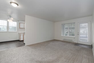 Masters Apartments in Aloha, OR - Building Photo - Interior Photo