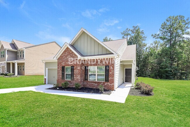 3332 Lowland Dr in Douglasville, GA - Foto de edificio - Building Photo