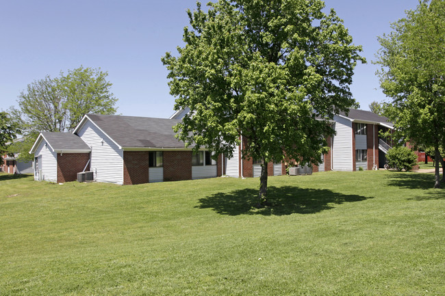 Willow Bend Apartments in Mt Pleasant, TN - Building Photo - Building Photo