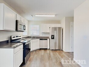 5040 Liberty Hall Cir in Winston-Salem, NC - Building Photo - Building Photo