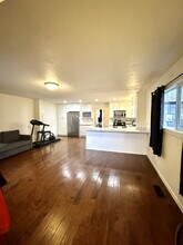 1150 SE 87th Ave in Portland, OR - Building Photo - Building Photo