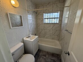 15331 NW 29th Ave in Opa Locka, FL - Building Photo - Building Photo