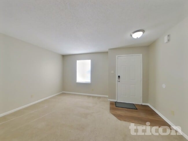 13460 N Carwood Ct in Camby, IN - Building Photo - Building Photo