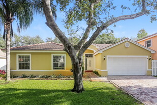 13101 SW 17th Ct in Miramar, FL - Building Photo