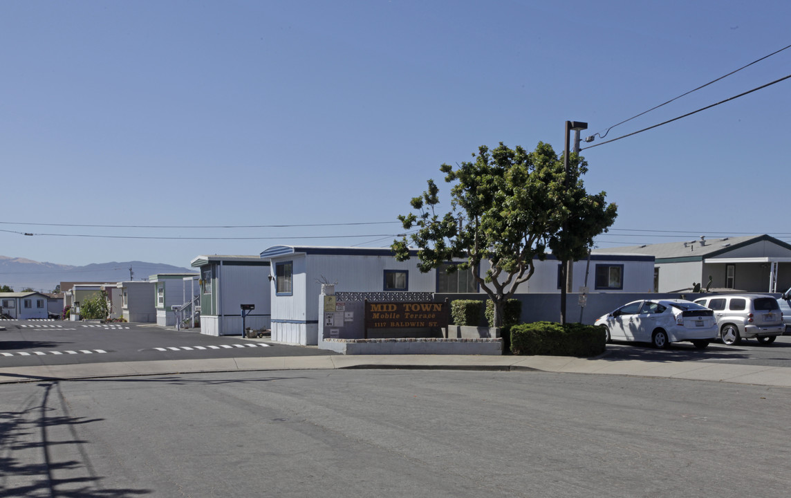 1117 Baldwin St in Salinas, CA - Building Photo