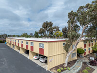 Fountaine East Condominiums in San Mateo, CA - Foto de edificio - Building Photo