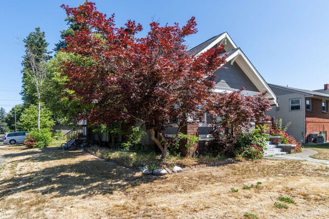 1128 W Jackson Ave in Spokane, WA - Building Photo - Building Photo