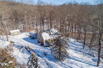 40 Cedar Ln in Pawling, NY - Building Photo - Building Photo