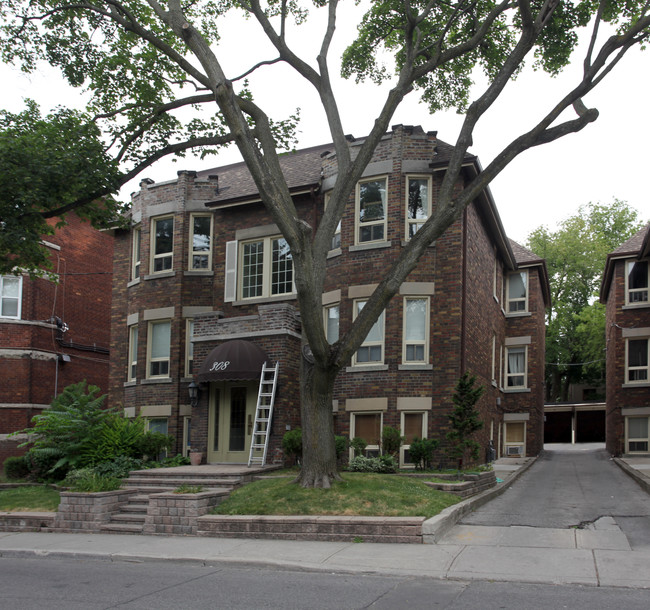 308 Lonsdale Rd in Toronto, ON - Building Photo - Primary Photo