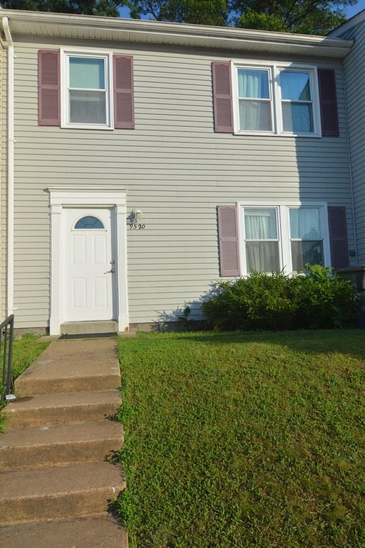 property at 9520 Mooregate Ct