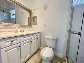 712 SW 5th Ct in Hallandale Beach, FL - Building Photo - Building Photo