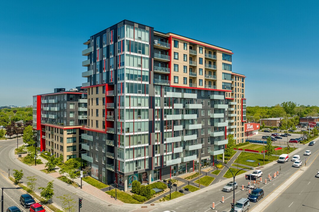 Rouge Condos in Mt Royal, QC - Building Photo