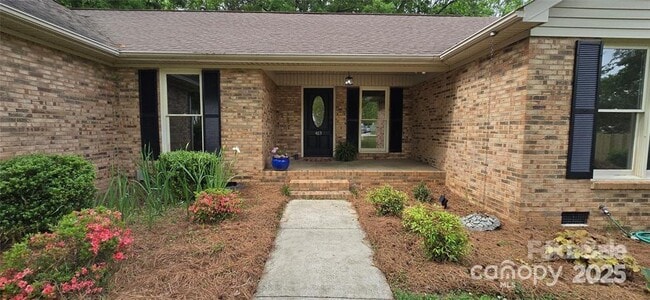 413 Parallel Dr in Harrisburg, NC - Building Photo - Building Photo