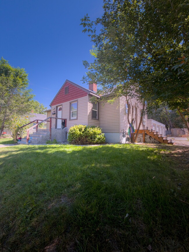 property at 1460 Sage Ave