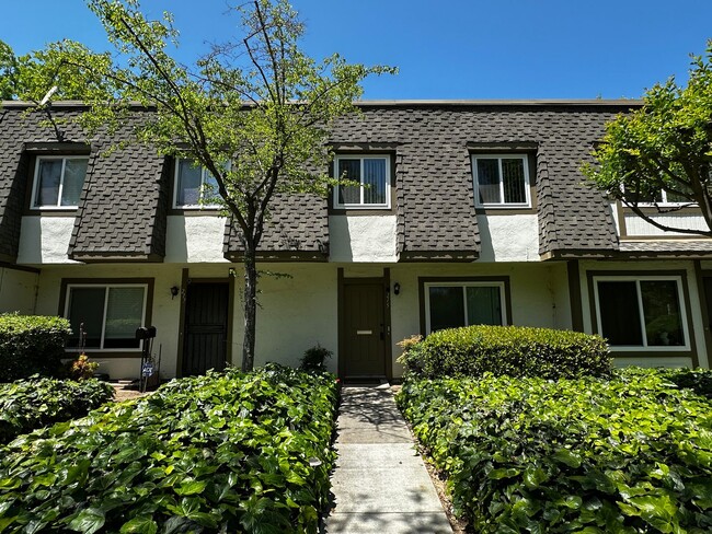 property at 215 Chantilley Ln