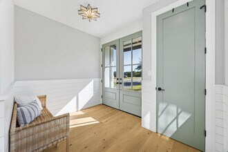 5000 Creek Meadow in Spicewood, TX - Building Photo - Building Photo