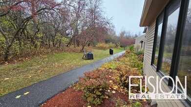 N 5 Stonehedge Dr in South Burlington, VT - Building Photo - Building Photo