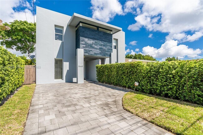 3663 SW 15th St-Unit -3663 in Miami, FL - Building Photo - Building Photo
