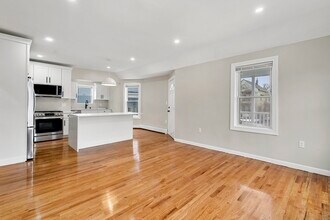 5 Gayland St in Boston, MA - Building Photo - Building Photo