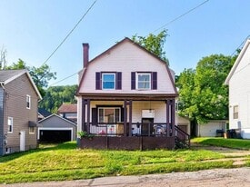 1043 Wade St in Aliquippa, PA - Building Photo