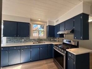 197 Morton St in Ashland, OR - Building Photo - Building Photo