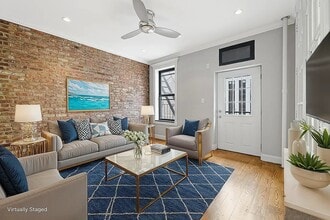 240 E 29th St in New York, NY - Foto de edificio - Building Photo