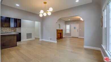 818 S Detroit St in Los Angeles, CA - Building Photo - Building Photo