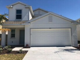 12121 Monterey Pine Ln in Ft. Myers, FL - Building Photo