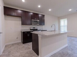 1028 Park Oak Ln in Fort Worth, TX - Building Photo - Building Photo