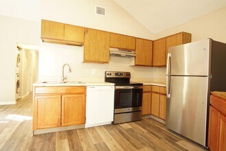 1912 Hubbard St in Jacksonville, FL - Building Photo - Building Photo