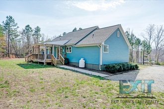 120 Long Beach Blvd in Clarksville, VA - Building Photo - Building Photo