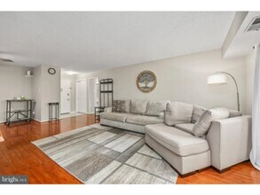 8083 Lacy Dr in Manassas, VA - Building Photo - Building Photo