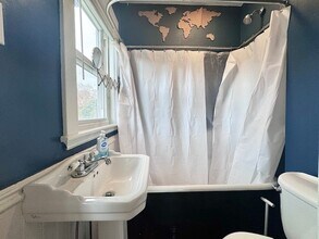47 1/2 Jamaica St, Unit 2 in Boston, MA - Building Photo - Building Photo
