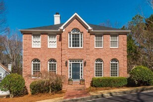 1231 Wildcliff Cir in Atlanta, GA - Building Photo