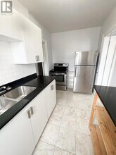 20 Roselawn Ave in Toronto, ON - Building Photo - Building Photo