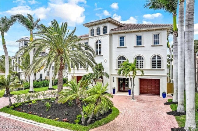 property at 175 Topanga Dr
