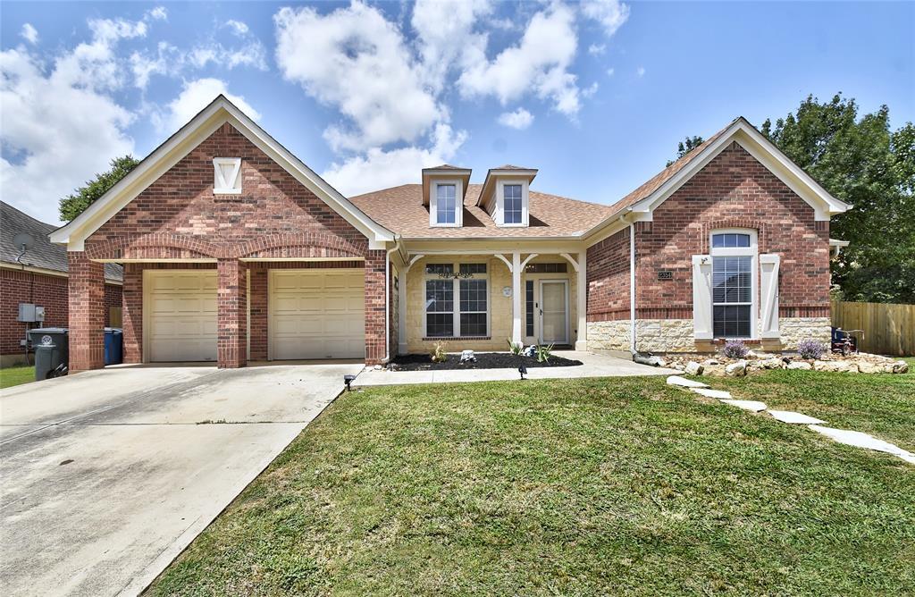 2354 Oak Pebble in New Braunfels, TX - Building Photo