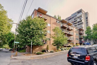 The Mercer at Summit in Seattle, WA - Building Photo - Building Photo