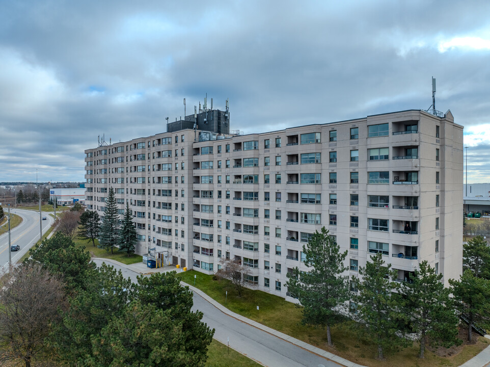 The Cambridge Grand in Cambridge, ON - Building Photo