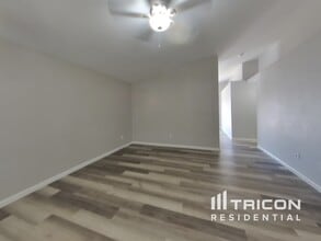 12723 W Jenero Dr in Arizona City, AZ - Building Photo - Building Photo